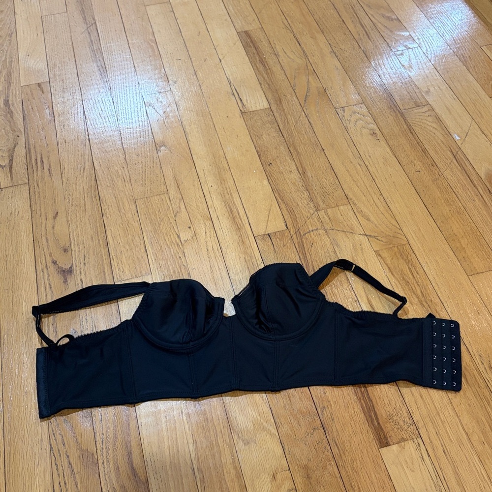 Out From Under Women’s Black Bra Size Small